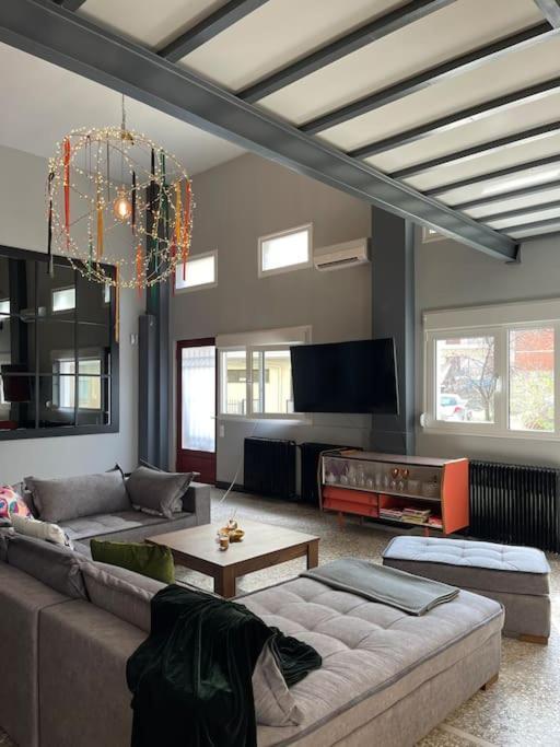 Apartment πανέμορφο Design,ηλιόλουστη ισόγεια μεζονέτα